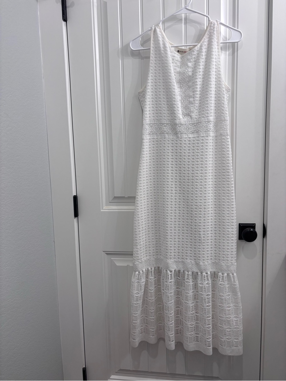 Chelsea and Violet White Lace Midi Dress - Sleeveless Elegant Summer Style